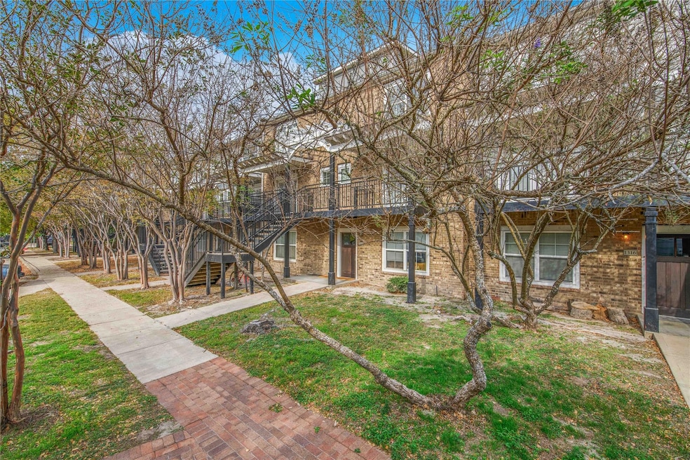 1725 Harvey Mitchell Pkwy S unit 1328, College Station, TX 77840 - photo 1