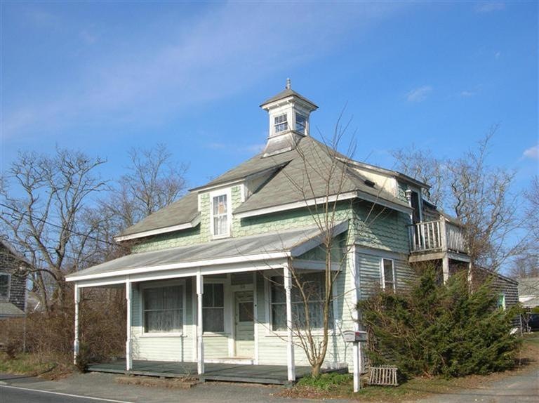 Primary Photo