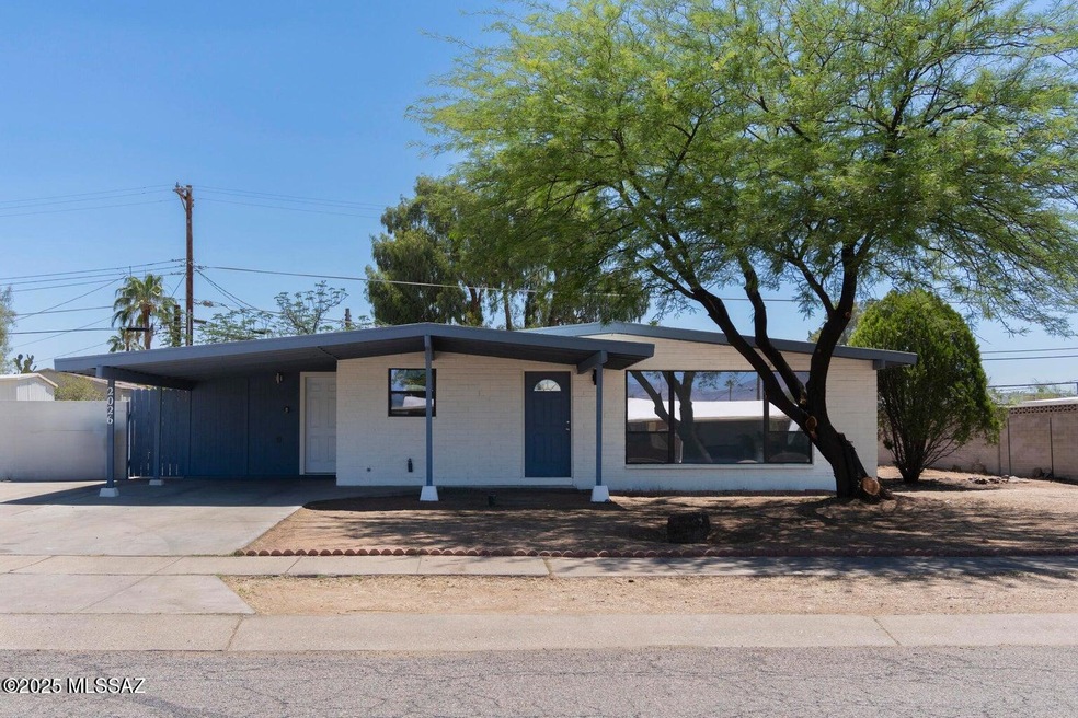 2026 S Calle Cordova, Tucson, AZ 85710 - photo 1
