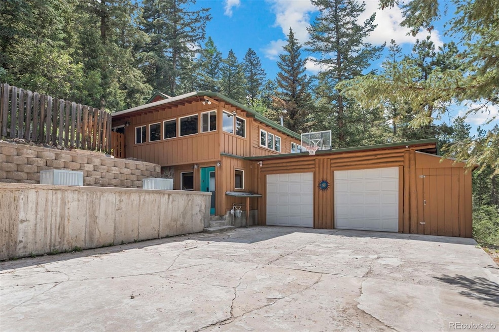 Under Contract $575,000 • Co-Listing Agent