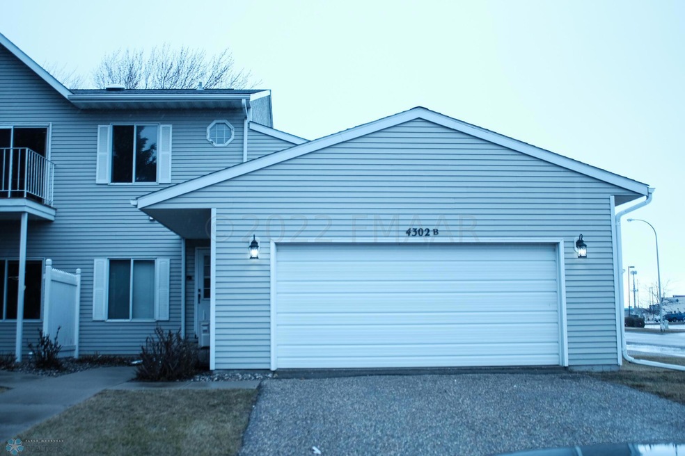 4302 13 1/2 Ave S #B, Fargo