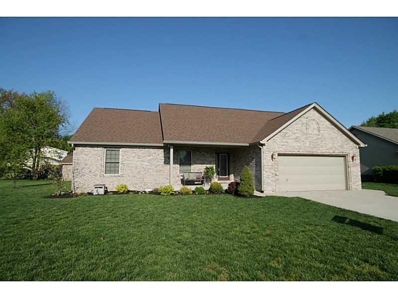 3208 Starlite Dr, Columbus, IN 47203 - photo 1