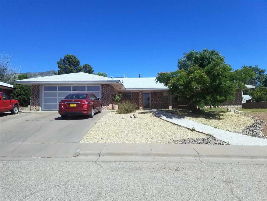 1608 Crescent Dr, Alamogordo, NM 88310 - photo 1