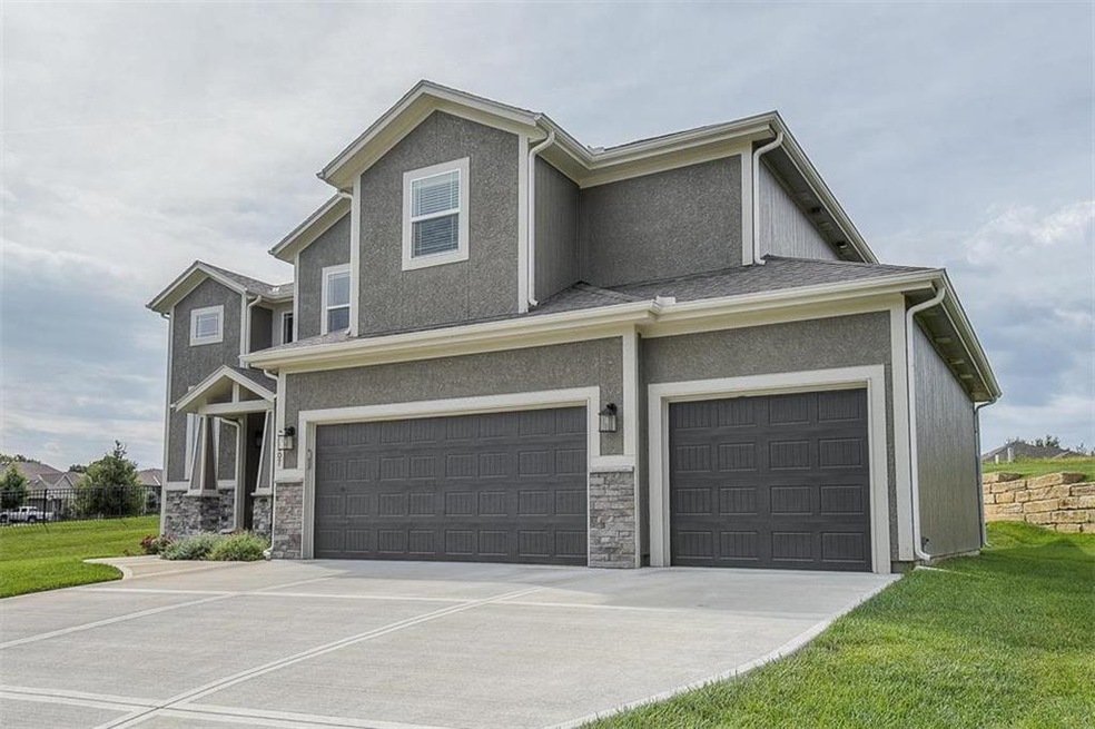 20307 W 79th Terrace, Shawnee, KS 66218 - photo 1