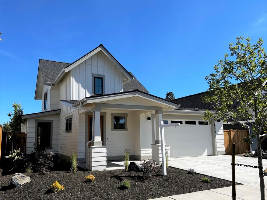 1662 SW Black Butte Ct, Redmond, OR 97756 - photo 1