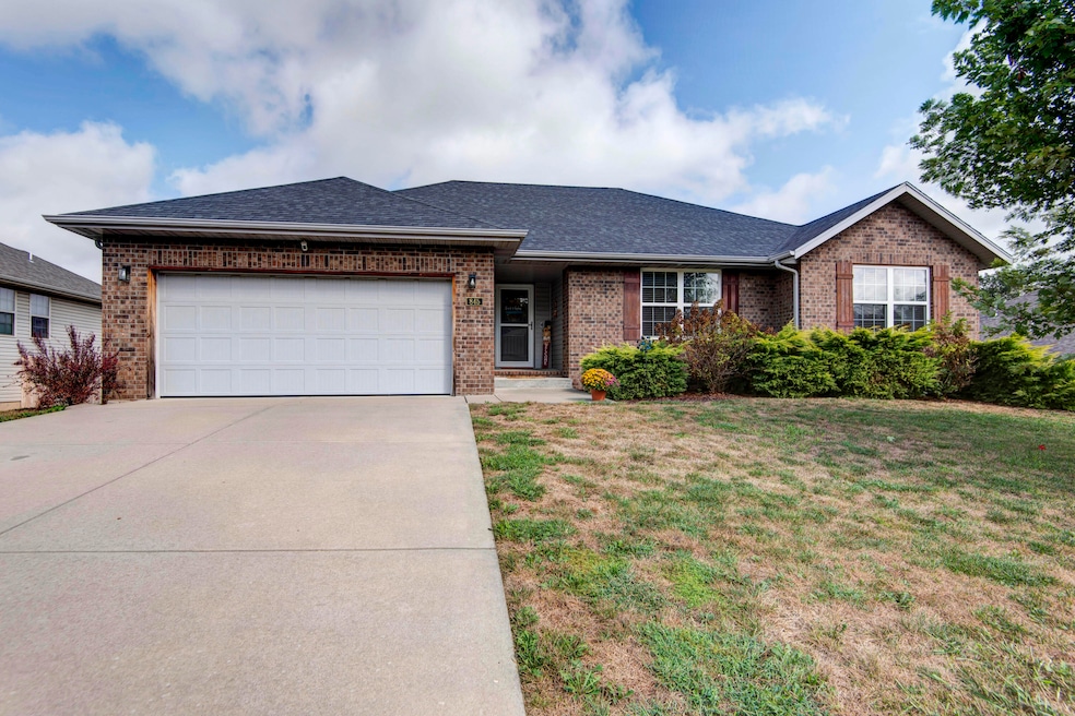 845 Lorenza Dr, Nixa, MO 65714 - photo 1