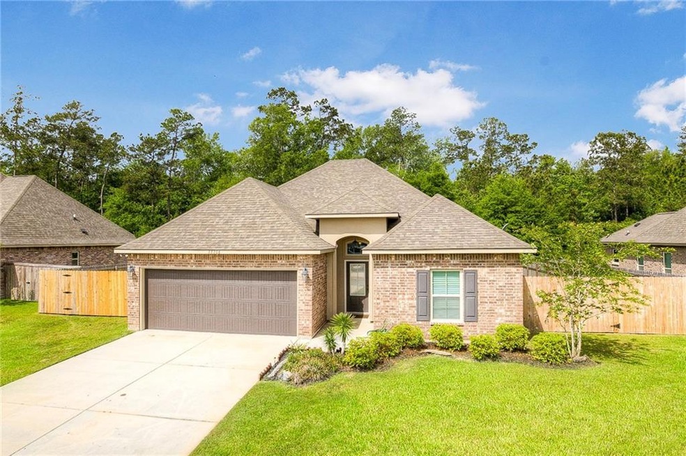 Gorgeous one story With no ditches in front yard.