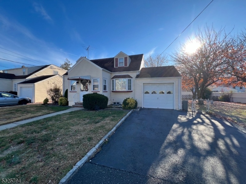 1121 Jeanette Ave, Union, NJ 07083 - photo 1