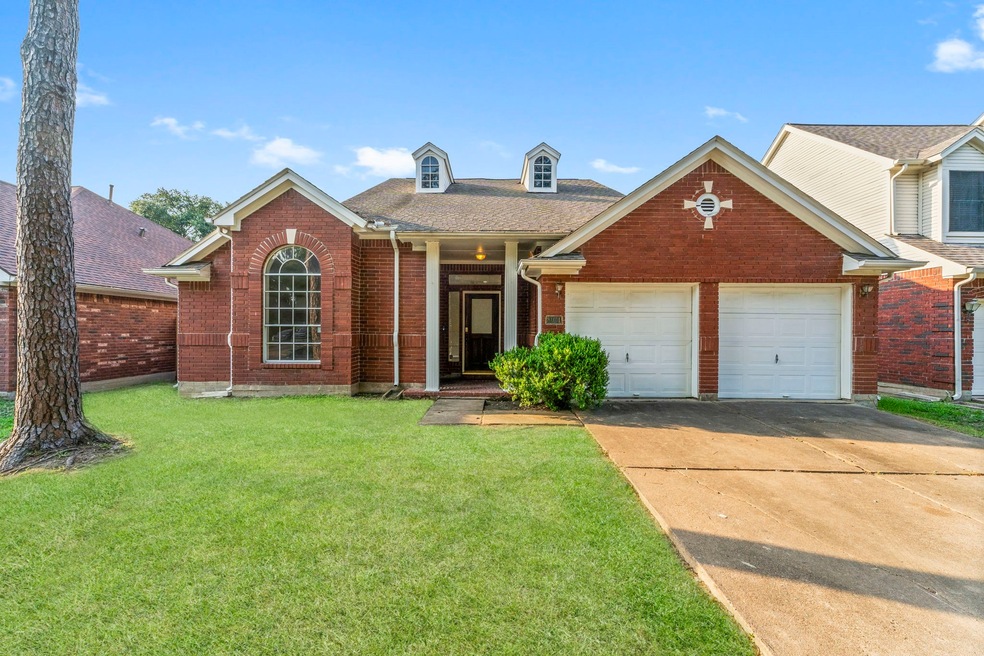 8031 Shangrila Ln, Houston, TX 77095 - photo 1