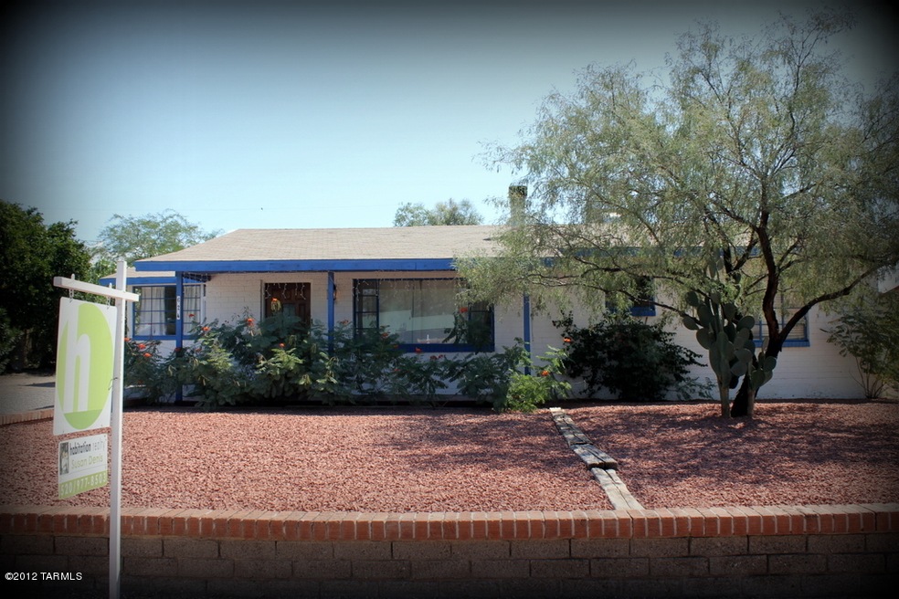Great curb appeal!