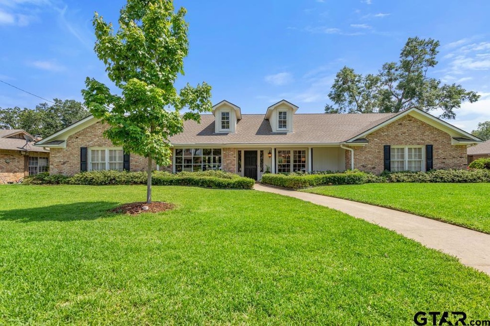 610 610 Trenton, Tyler, TX 75703 - photo 1