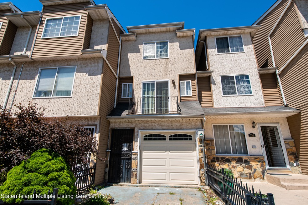 160 Long Pond Ln, Staten Island, NY 10304 - photo 1