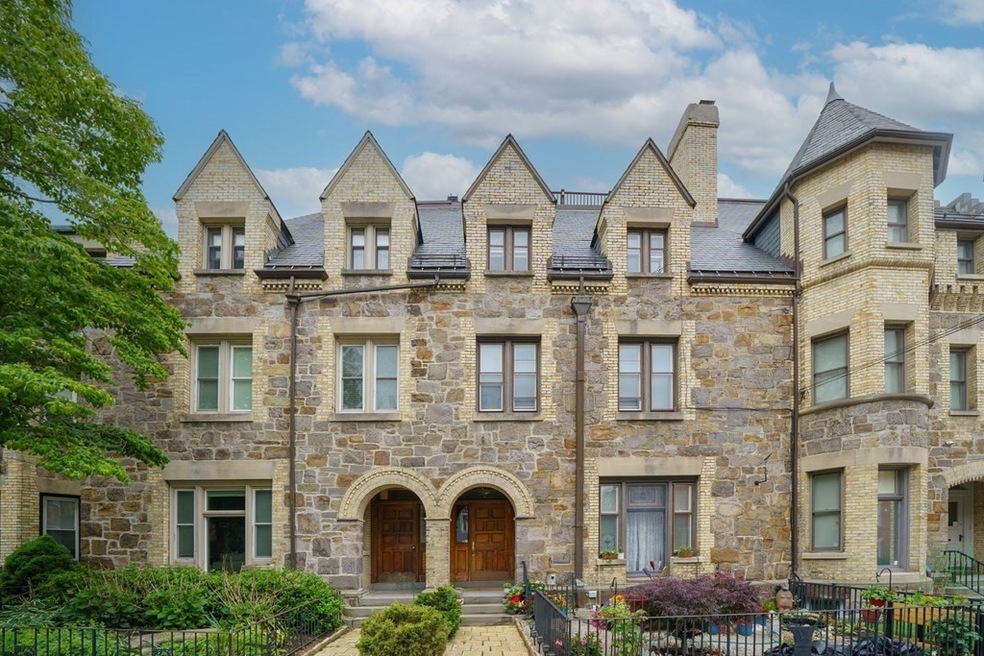 354 Tappan St unit 3, Brookline, MA 02445 - photo 1