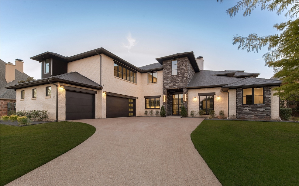 For Sale $4,250,000 • Co-Listing Agent