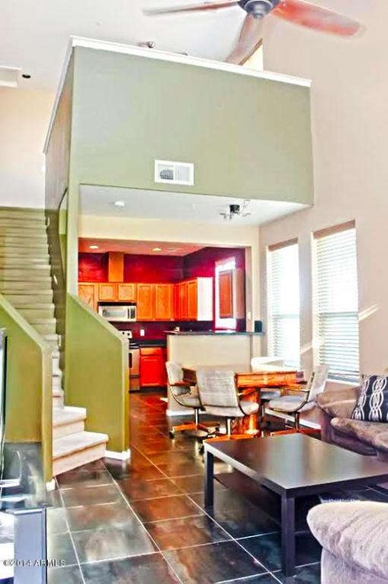 1225 N 36th St LIVING ROOM LOFT KITCHEN