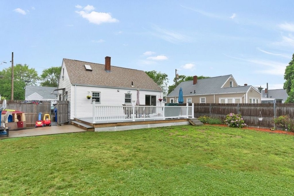 48 Dean St, Pawtucket, RI 02861 - photo 1