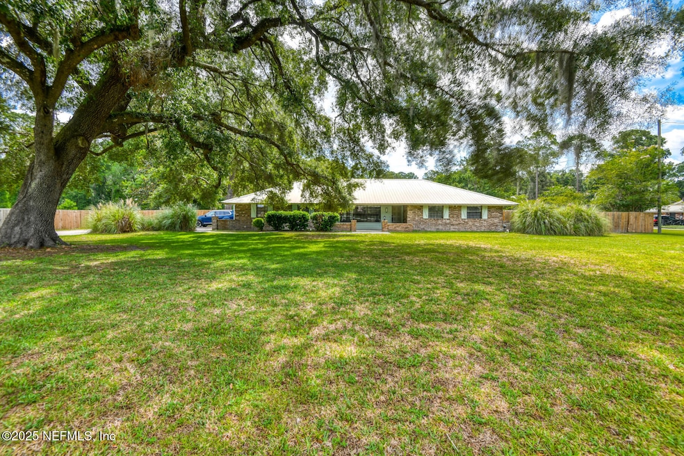 Expansive front yard