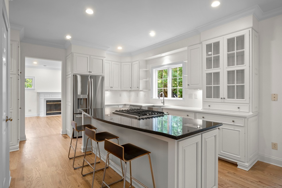 54 Sinawoy Rd, Cos Cob, CT 06807 - photo 1