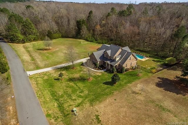 This Amazing 2.73 Acres Runs from the Power Box in