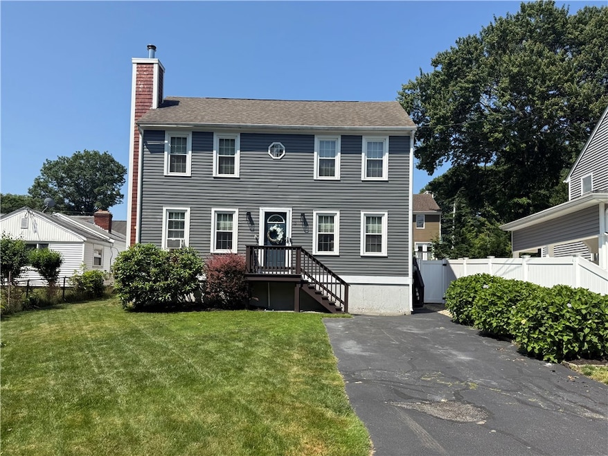 13 Cedar Dr, Bristol, RI 02809 - photo 1