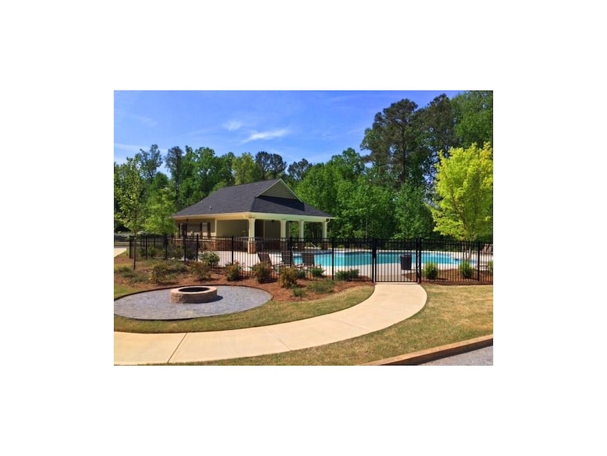 302 Falling Leaf Ln, Canton, GA 30115 - photo 1