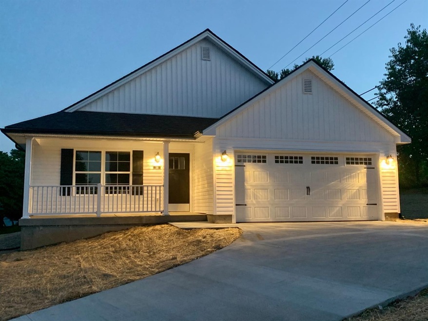 116 Murifield Ct, Frankfort, KY 40601 - photo 1