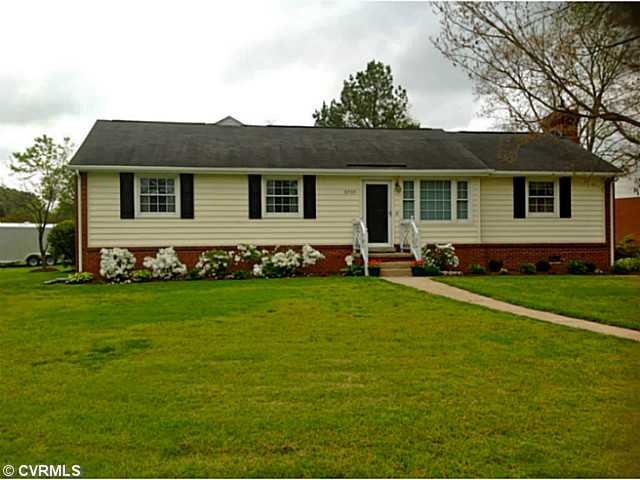 9705 Gardenia Dr, Henrico, VA 23228 - photo 1