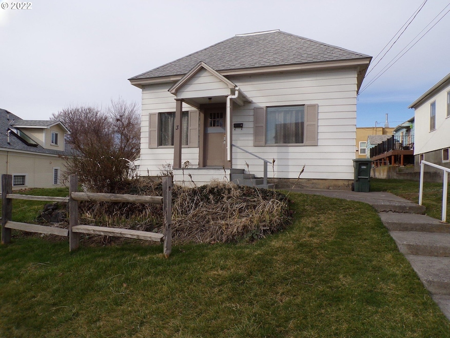 3 NW 7th St, Pendleton, OR 97801 - photo 1