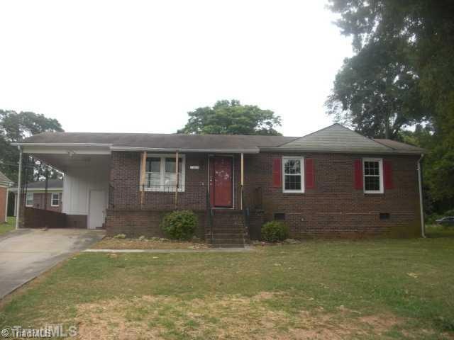 709 Willow St, Reidsville, NC 27320 - photo 1