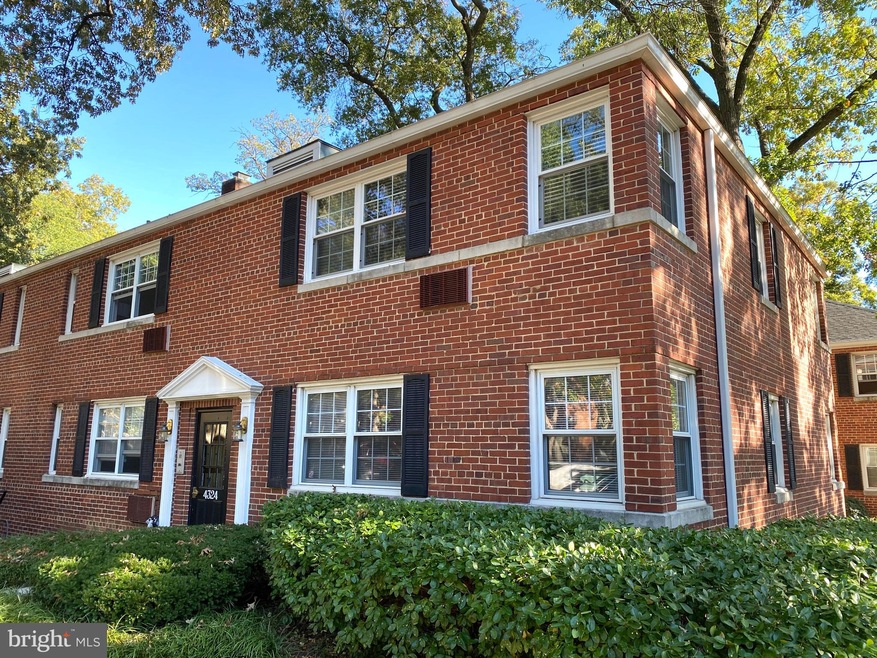 4324 2nd Rd N unit 4, Arlington, VA 22203 - photo 1