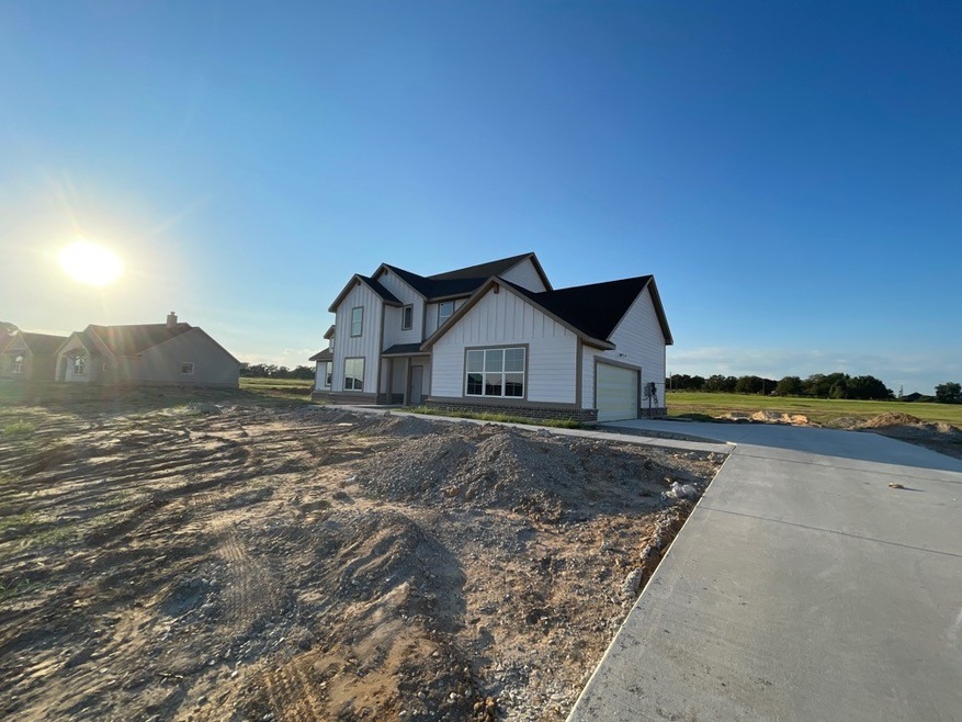 118 Chester Rd, Springtown, TX 76082 - photo 1