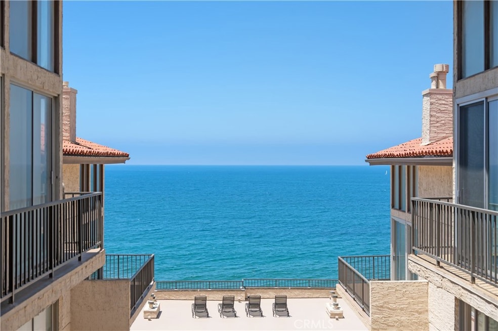 Casa Bahia unit 520, Redondo Beach, CA 90277 - photo 1