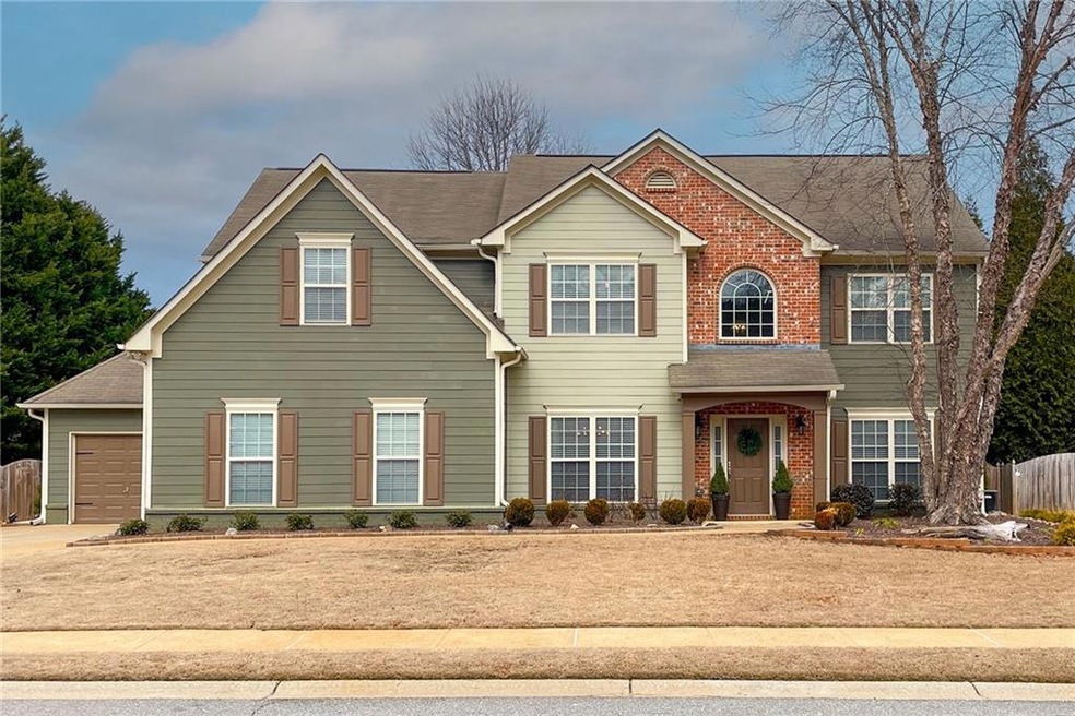 Beautiful traditional home in wonderful neighborho