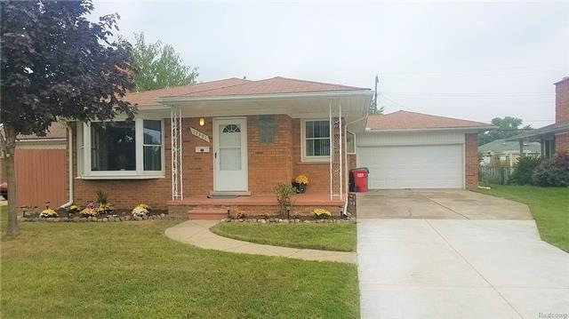 House Front 3.jpg