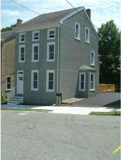 154 Chestnut St, Spring City, PA 19475 - photo 1