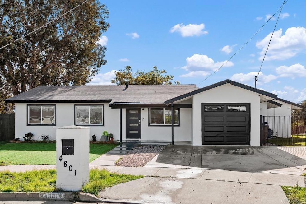 For Sale $859,000 • Co-Listing Agent