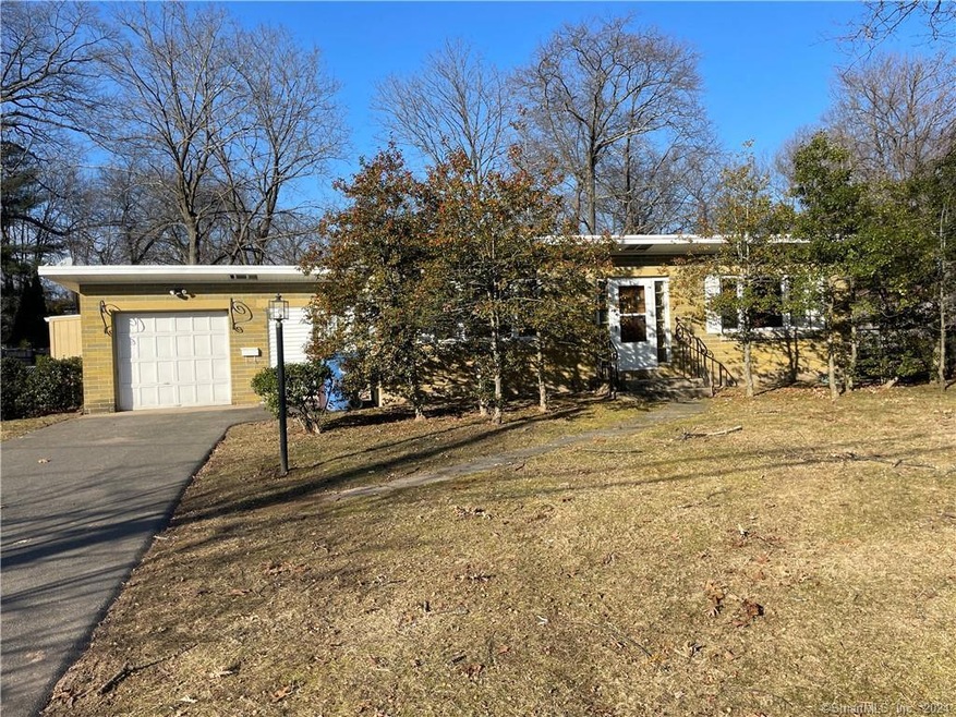 91 Maplehurst Ave, New Britain, CT 06053 - photo 1