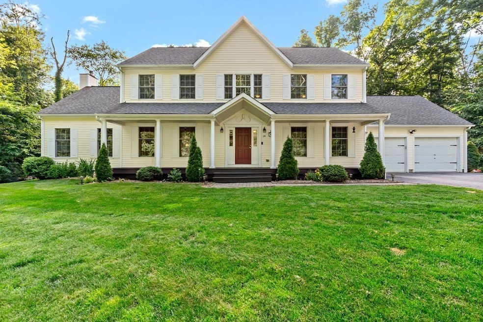 174 Anawan St, Rehoboth, MA 02769 - photo 1