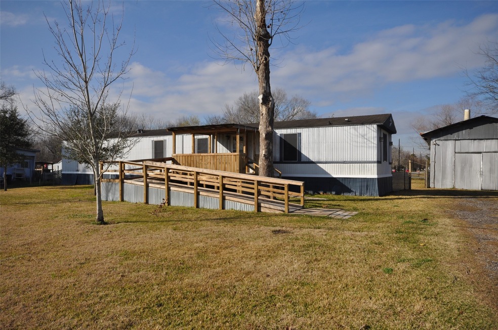 4813 Wendy Ln, Pearland, TX 77584 - photo 1