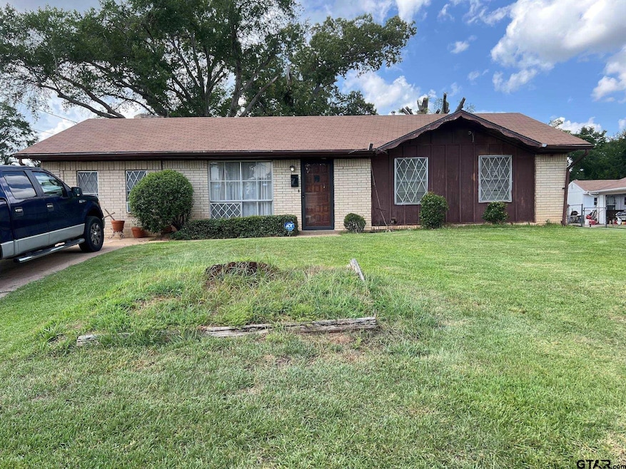 For Sale $155,000 • Co-Listing Agent
