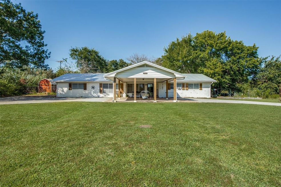 1001 Seven Oaks Rd, Bonham, TX 75418 - photo 1