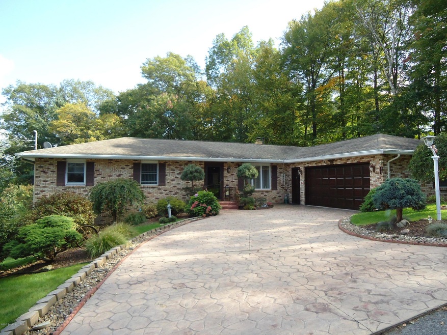 169 Circle Dr, Harding, PA 18643 - photo 1