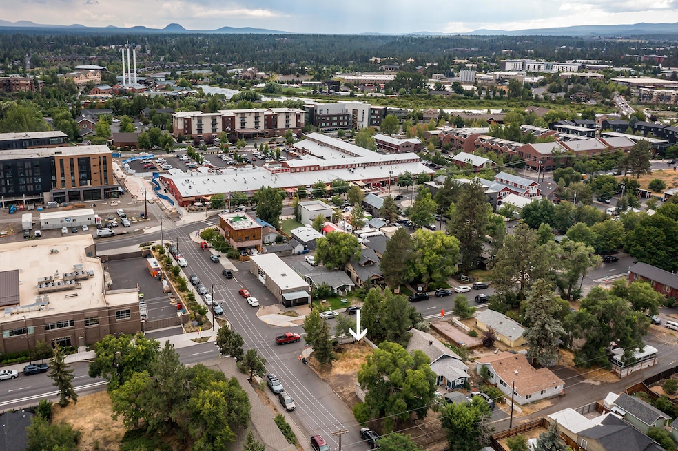 0 NW Lava Rd unit Lot 6, Bend, OR 97703 - photo 1