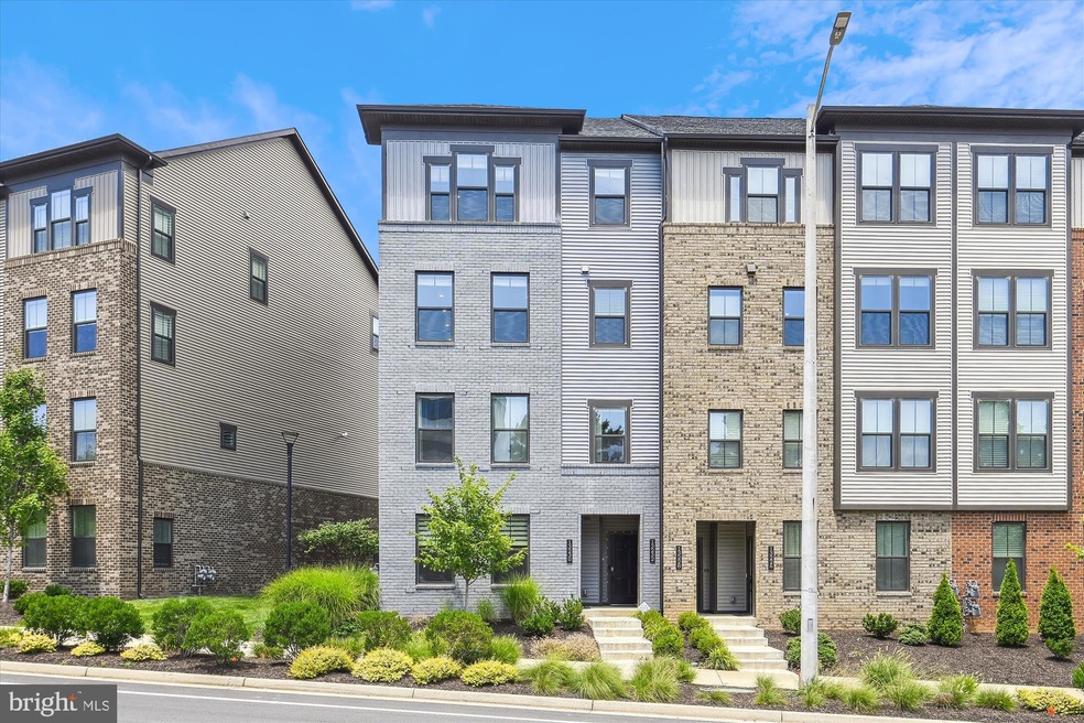 13232 Woodland Park Rd unit 1K, Herndon, VA 20171 - photo 1