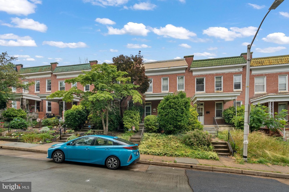 115 S Wickham Rd, Baltimore, MD 21229 - photo 1