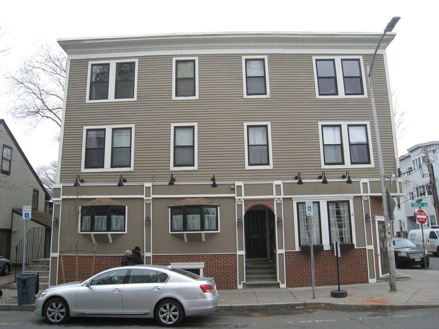 233 Cardinal Medeiros Ave unit 2, Cambridge, MA 02141 - photo 1