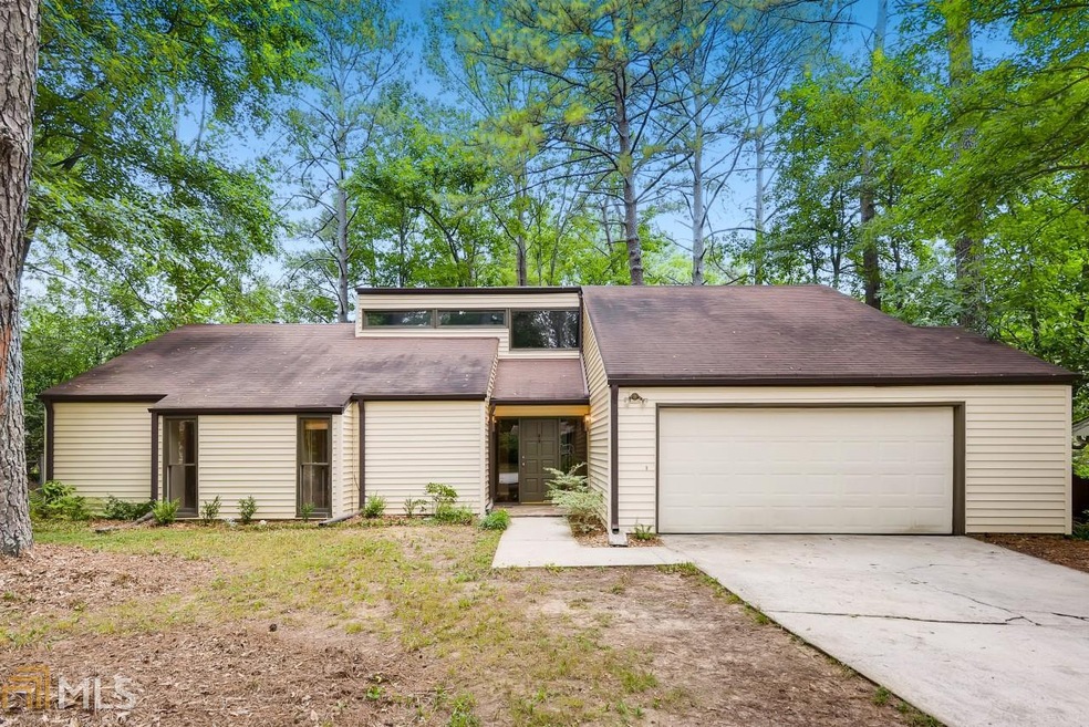 Wonderful New Modern(ish) Offering On Quiet Cul-de
