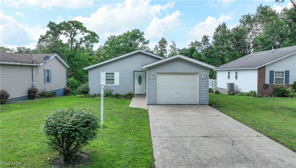 215 Railroad St, Barnesville, OH 43713 - photo 1