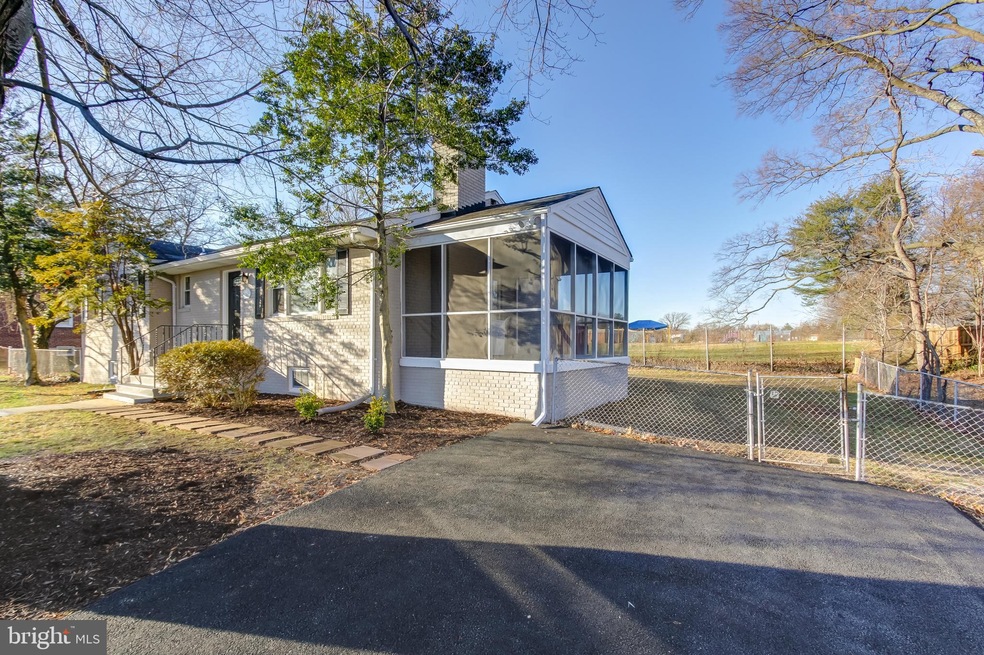 5806 Burgess Rd, District Heights, MD 20747 - photo 1