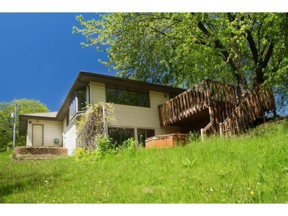 N9670 Otte Ct, Appleton, WI 54915 - photo 1